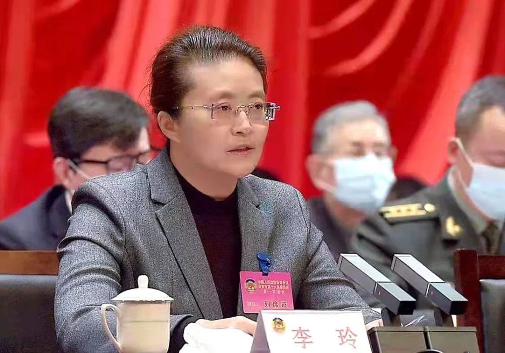李玲代表中共启东市委对大会的召开表示热烈的祝贺.