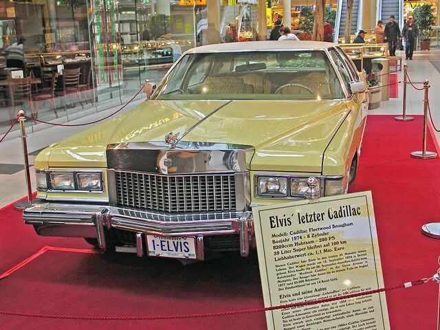 真正的名人座驾!曾属于猫王的1975年凯迪拉克 fleetwood brougham