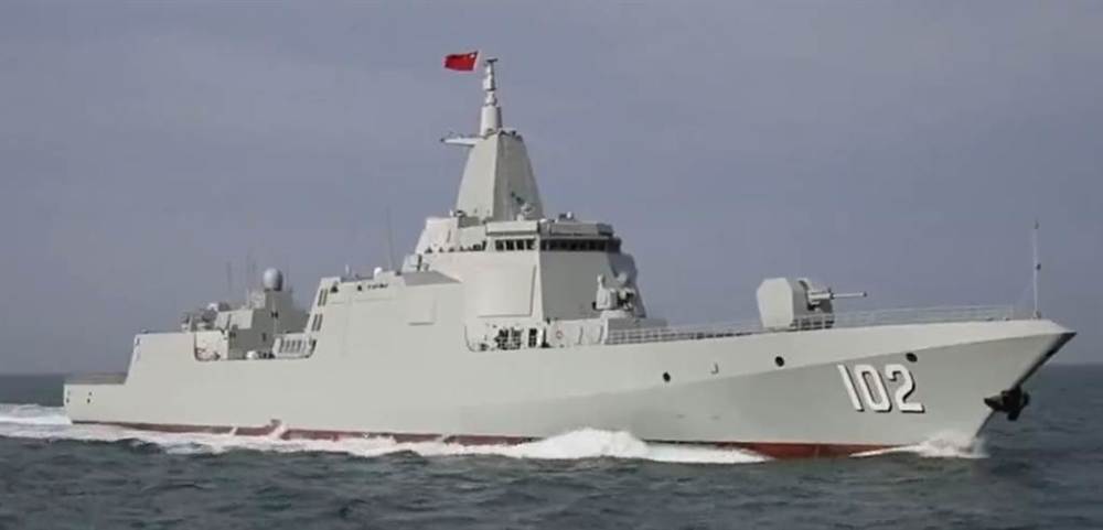 102号拉萨舰已形成战力055舰出海演练既可护卫航母又当旗舰