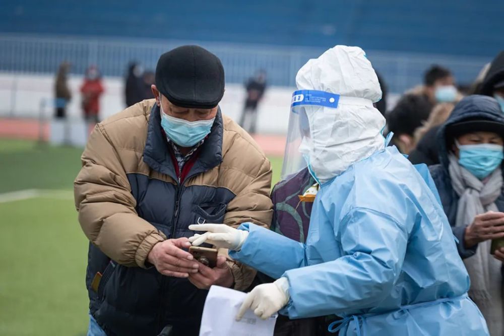 魏琛欢迎为"众志成城战疫情"线上摄影展览投稿天津市摄影家协会2022年