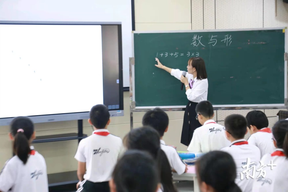 东莞两会教育声音钟晓宇培养莞邑良师是教育立足的根本