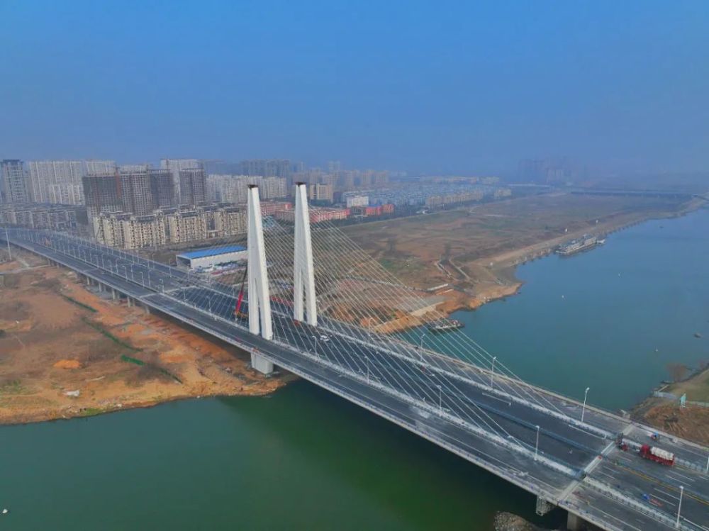 刚刚阜阳阜裕大桥通车