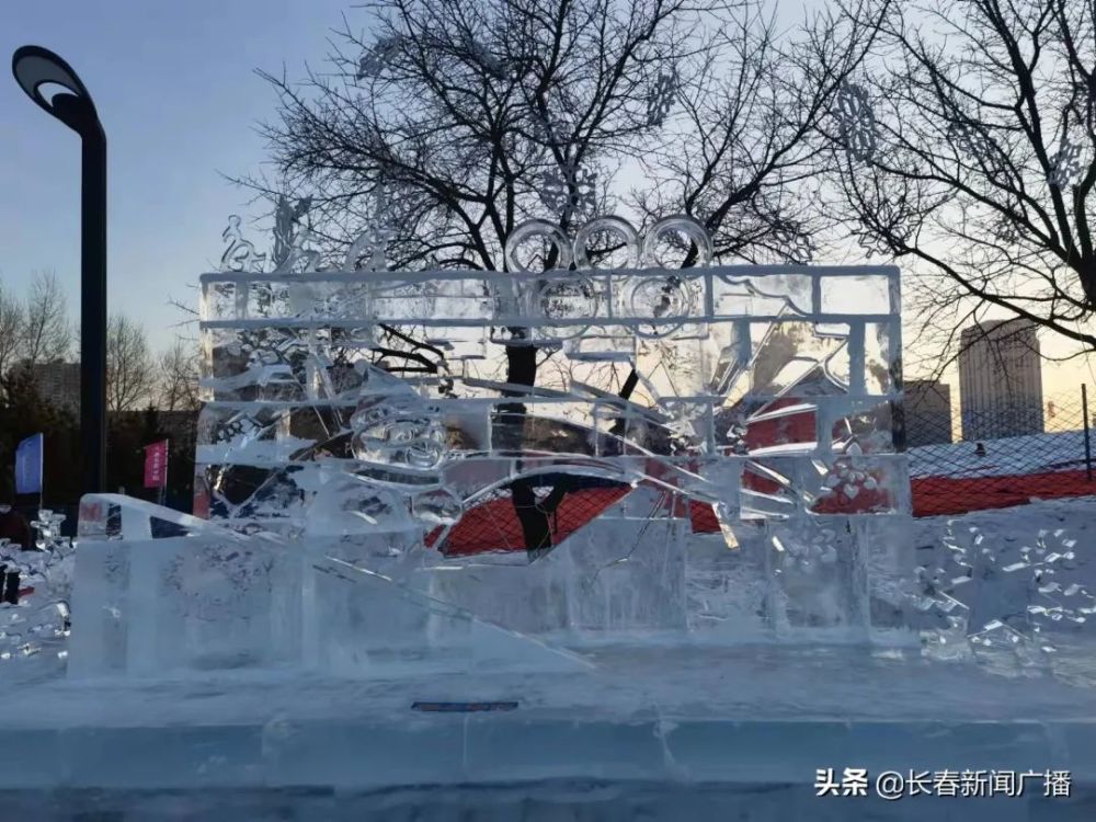 走进长春世界雕塑园,就像走进了冰雪童话世界里,冰雕雪雕,机甲表演