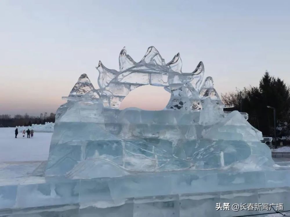 寒假来长春世界雕塑园玩冰戏雪吧