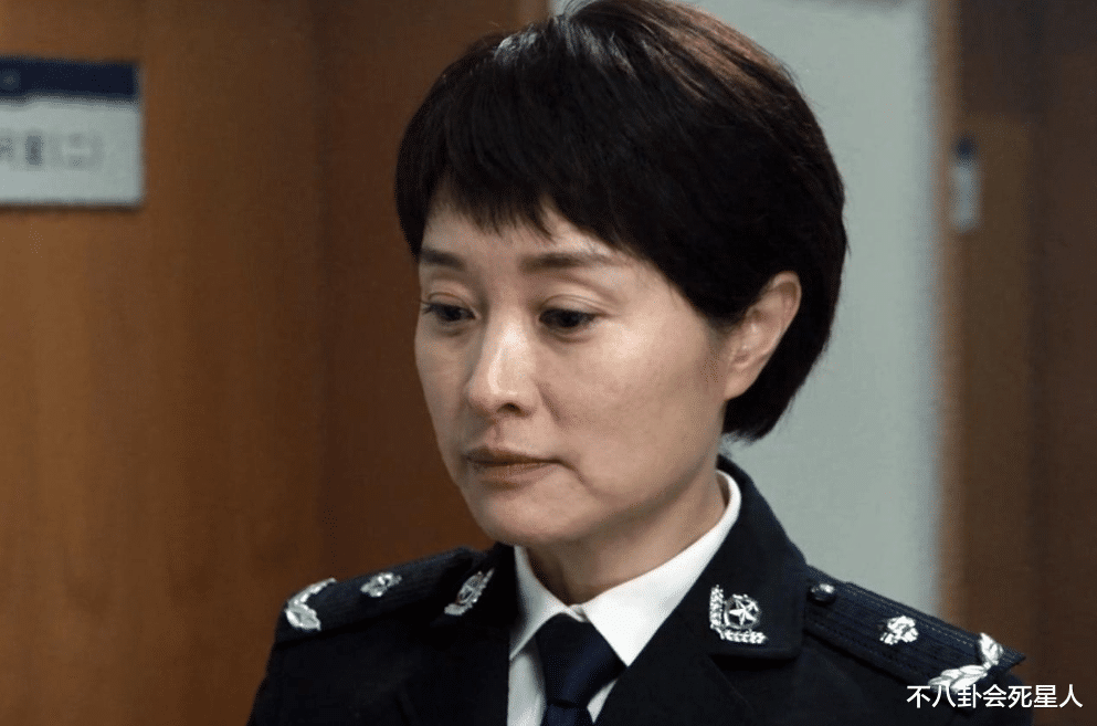 刘涛新剧演精英警察假发明显眼镜抢眼看看这几位演的女警吧