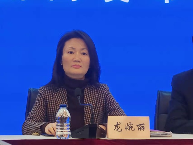 静安区副区长龙婉丽表示,今天公布几例和境外输入无症状感染者关联