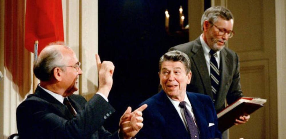里根总统解体苏联但是为何在美国评价并不高呢