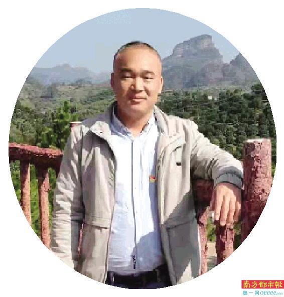 南都拍客 张向良 摄来自广东汕头的林岳锋,5年前从城市回到家乡,种起