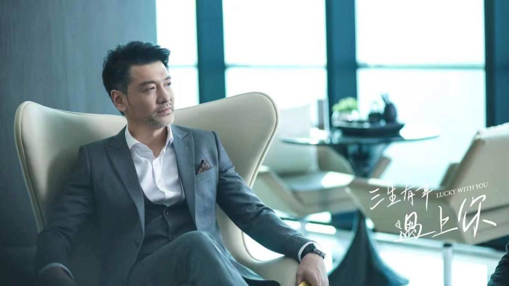 孟瑶,卓别灵编剧,黄景瑜,王丽坤,王策等联合主演的现代都市爱情剧