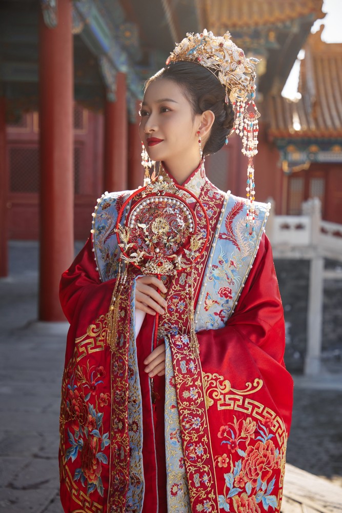 汉服婚纱图片_中式汉服婚纱图片