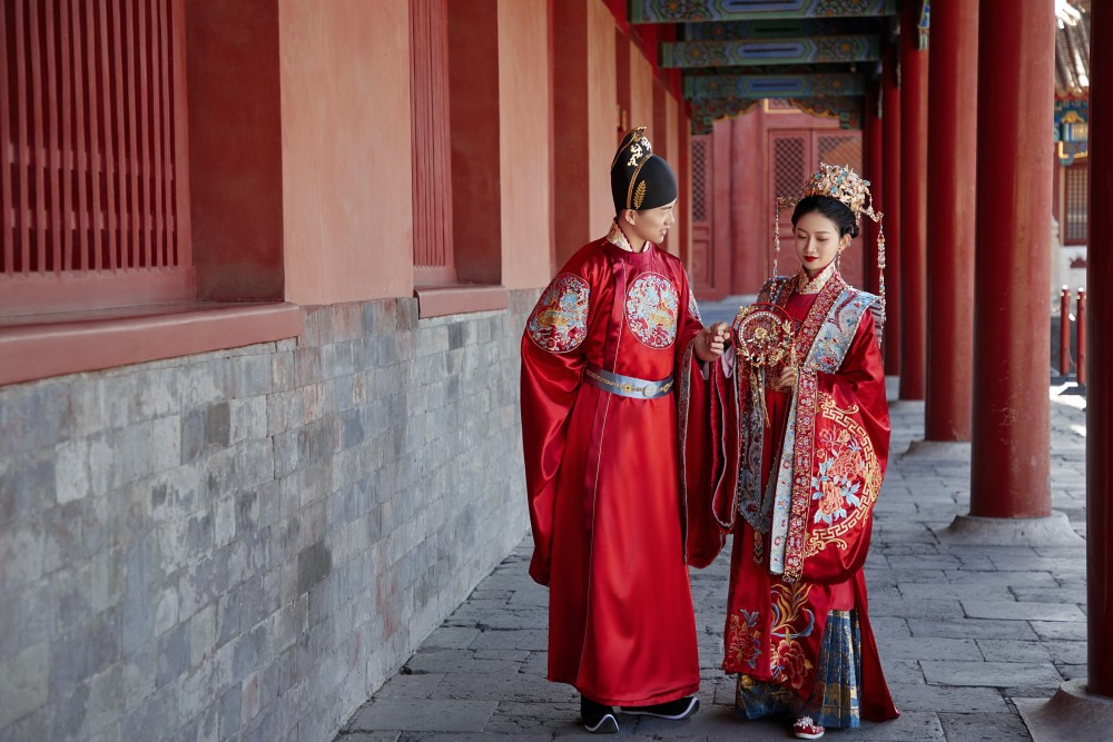 汉服婚纱图片_中式汉服婚纱图片(2)