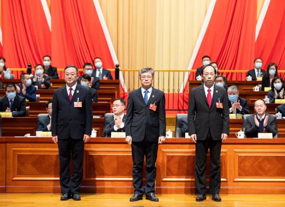 闵行检察院1月14日,上海市奉贤区第六届人民代表大会第一次会议举行第