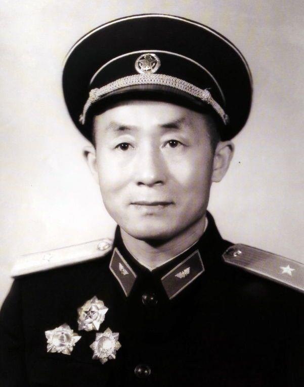 开国少将)副旅长:张力雄)上杭县人,开国大校,1961年晋升少将福建省