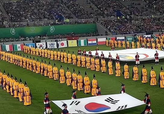 〖世界杯开幕时间式世界杯开幕式吉祥物〗