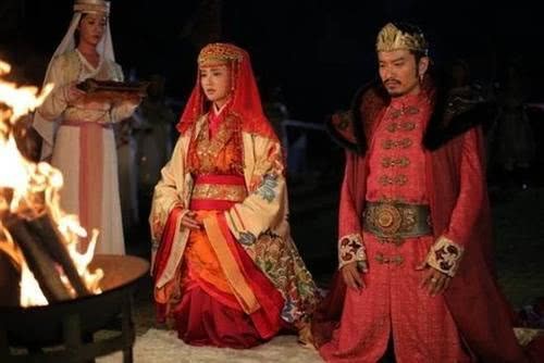 古代公主和亲下嫁匈奴为什么都无法生育或离奇死亡