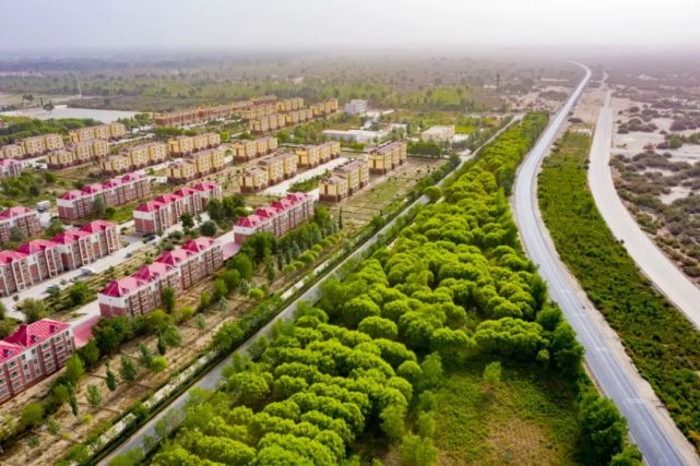 塔中镇|且末县|南疆|铁门关|沙漠公路