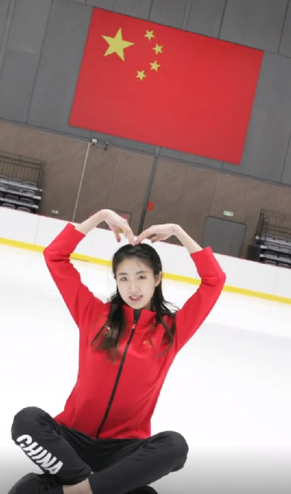中国19岁花滑女神宣布无缘冬奥会很遗憾继续努力行而不辍