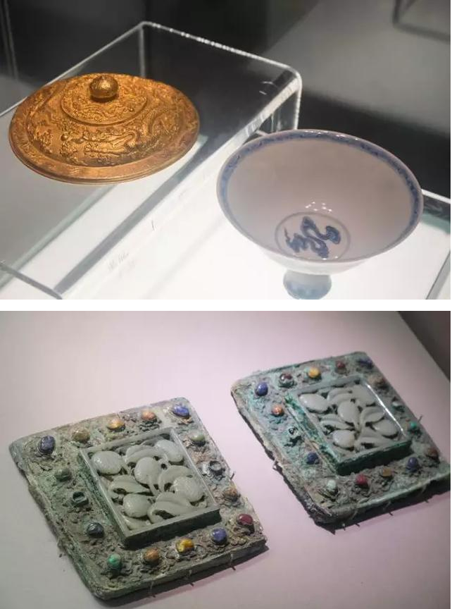 既然是合葬墓,这里面自然也少不了(按一般的情况只会更多)女人家的