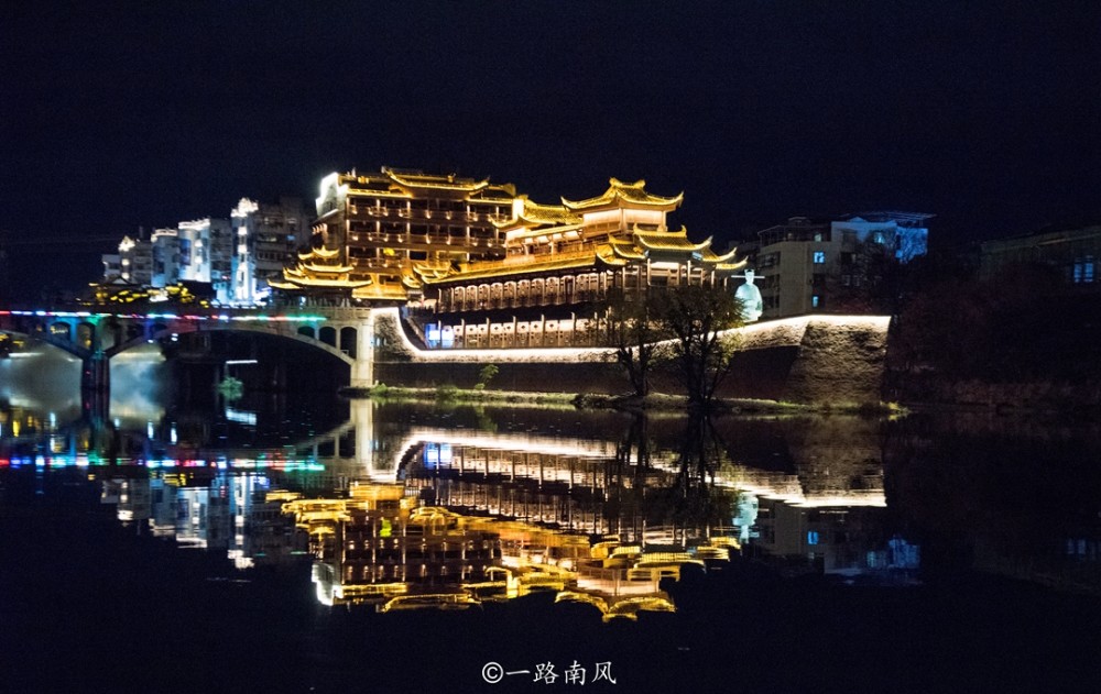 福建长汀和凤凰古城齐名的千年古城这里的夜景好迷人