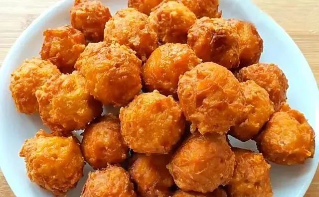 过年67素丸子这样做才美味拌一拌炸一炸外酥里嫩比肉菜还受欢迎