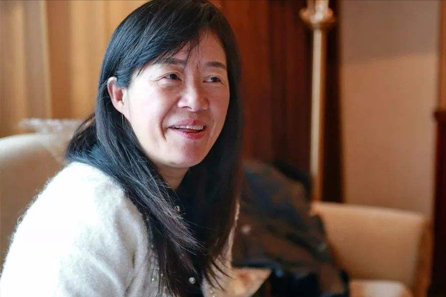 余秀华找到了爱情小伙子年轻帅气也很有才华可很多人不看好