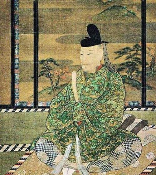 橘氏是日本第30代天皇敏达天皇的后裔,奈良,平安时期出了无数公卿