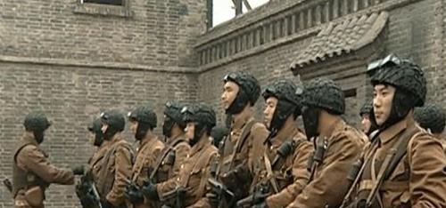 但这部电视剧被传到日本之后,很多日本网友开始炸锅了,很气愤的指责