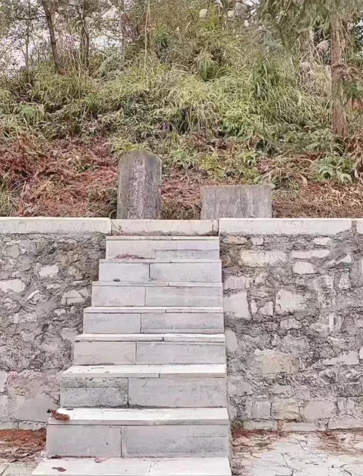 李承乾的墓地在今天的重庆市彭水县郁山古镇,在