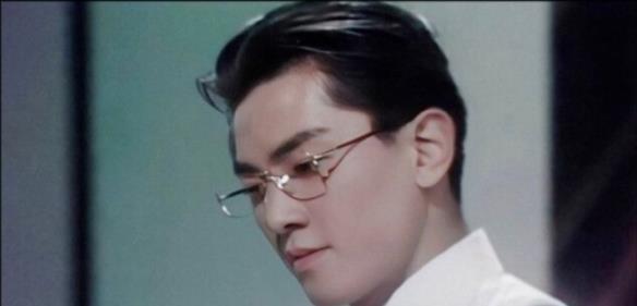 30年前的电视剧尺度会有多大,在拍摄天若有情的时候,男主角郑伊健一度