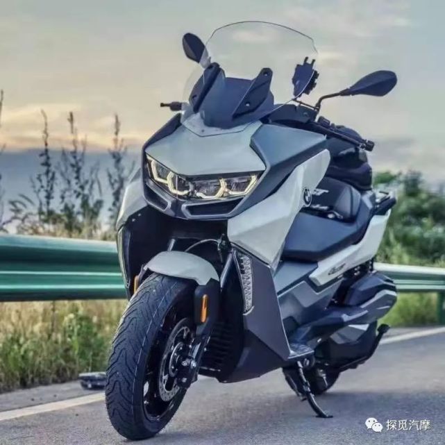 测评宝马c400x-中大型踏板的运动标杆
