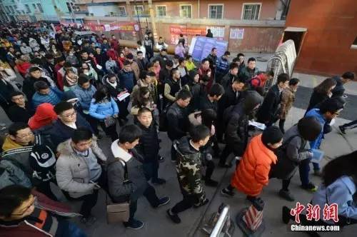 24省份公务员“联考” 娄底3670人竞考全市228个职位