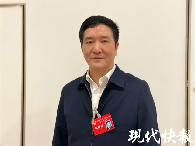 江苏省人大代表省交通厅厅长陆永泉全面推进交通运输现代化示范区建设