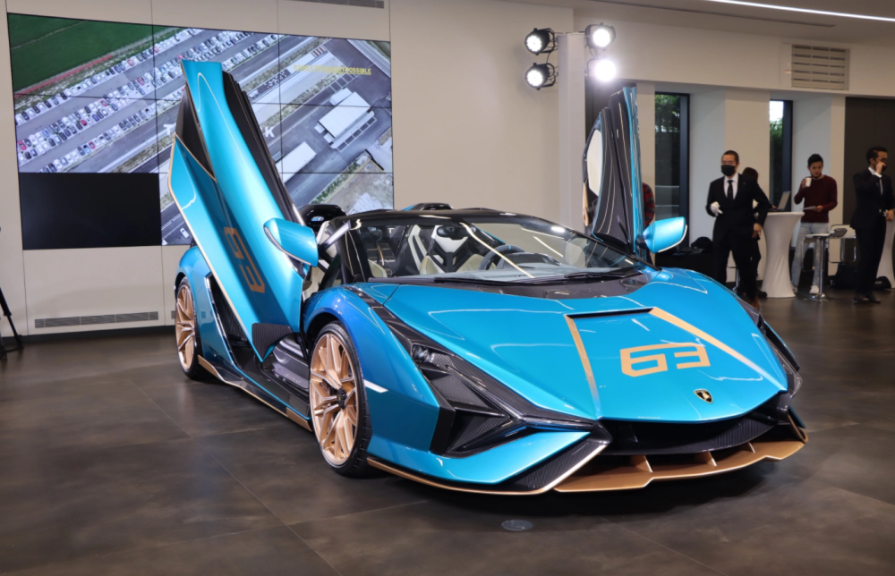 超跑中稀有物种全球限量19部的兰博基尼sianroadster