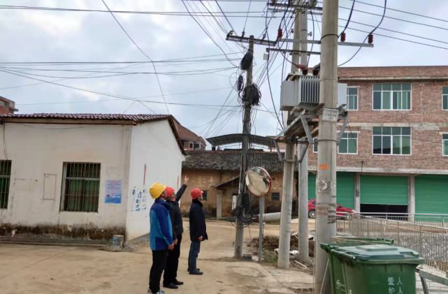 "零距离"电力服务情暖返乡人