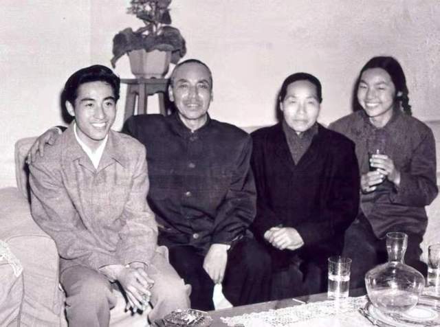 庄则栋与美国球员结识与日本女人结婚辉煌壮丽乒乓英雄