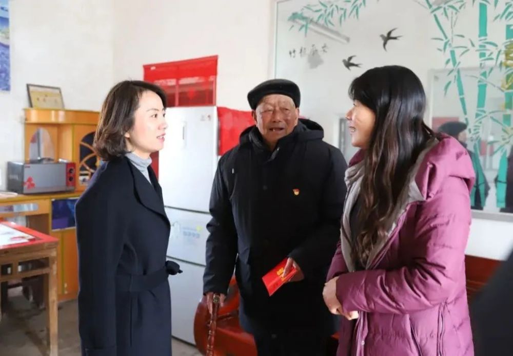 施宁琳到南河镇开展节前慰问和走访调研活动