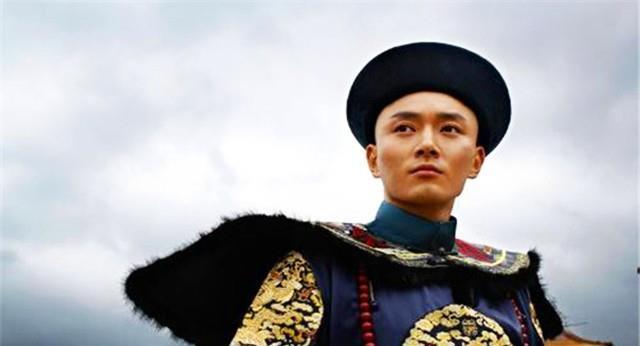 魁斌有两个儿子,长子叫中铨,次子叫中铭.