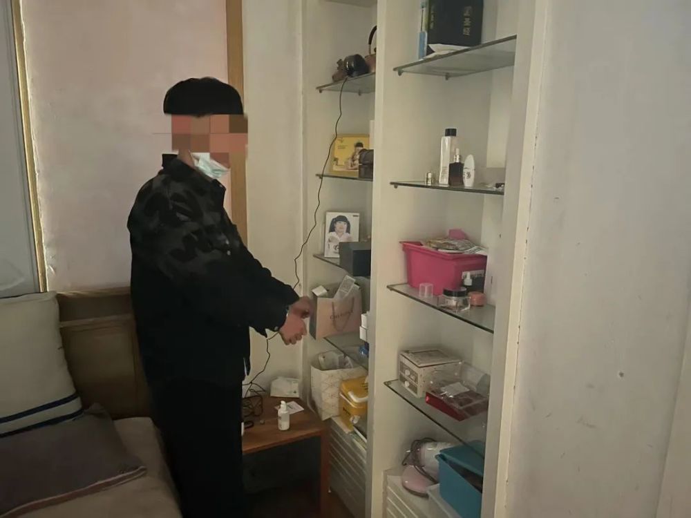 男子一天之内亚博买球网址连偷8家民警怒了:不抓到你就不休假 男子一天之内亚博买球网址连偷8家民警怒了:不抓到你就不休假