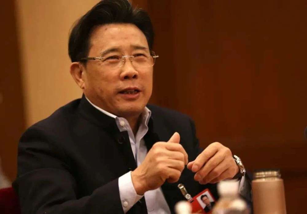 岘峰公司老总_东阳东岘峰(2)