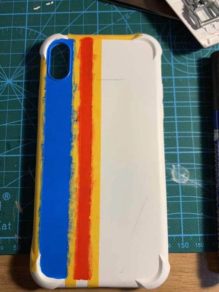 纯手涂高达配色手机壳diy