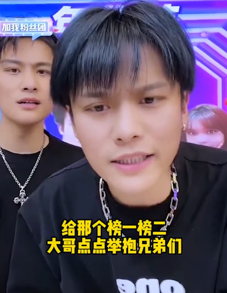 "不务正业"却圈粉6千万,收入过亿网红竟然只是副业,小杨哥到底啥背景
