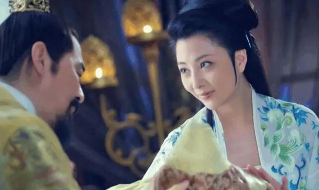 宋太宗继位后,他用何手段对待赵匡胤的妻儿?