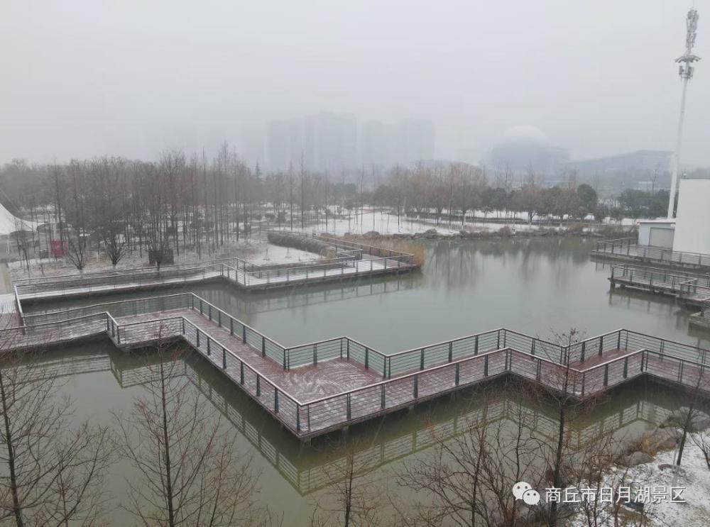 雪是冬天写给商丘日月湖景区的浪漫诗歌