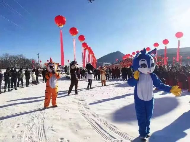 门源|照壁山冰雪乐园举办"冰雪秀风采照壁迎冬奥"花儿演唱会