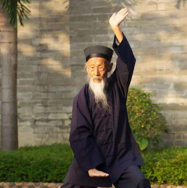 李渊回道家文化金刚功练完依旧手脚冰凉要注意衣服饮食等因素