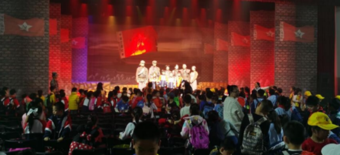 免费观看红色短剧全集，重温经典，感受红色文化，免费重温经典红色短剧全集，感受红色文化魅力