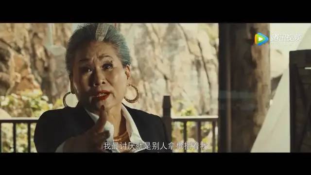 首先最先出场的是我很熟悉的苇青老师,看过她不少作品,像我不是药神