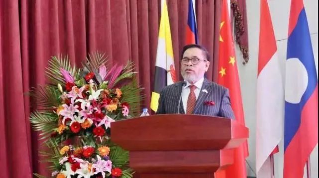 马箭飞主任表示,周浩黎大使是中外语言交流合作中心的好朋友,高度重视