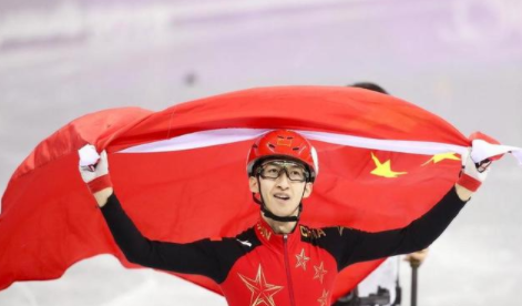 速滑世界杯最后一站荷兰站才拿下冠军"虽迟但到 先抑后扬,武大靖