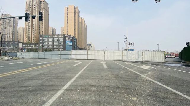 大丰大成路北段通了快了已经拆围了